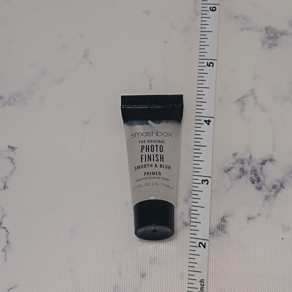 Smashbox The Original Photo Finish Smooth & Blur Primer .17 oz Mini Size - Picture 4 of 4